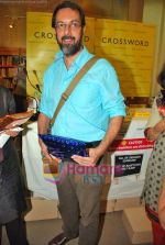 Rajat Kapoor at book launch on child adoption in Crosswords on 24th Sep 2009 (2).JPG